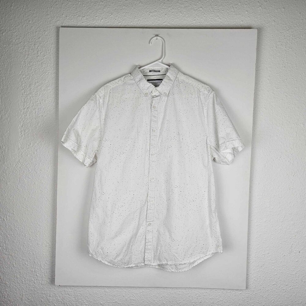 Denim and Flower Men’s Button-Up Shirt – White with Black Polka Dots, Size Large